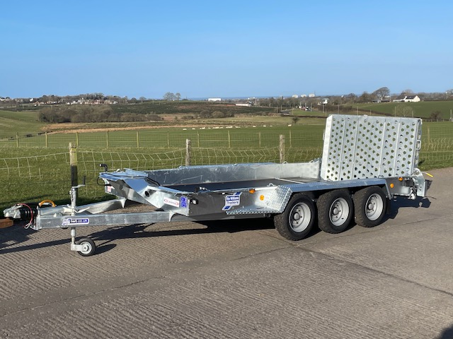 Ifor Williams GH146 Tri-axle